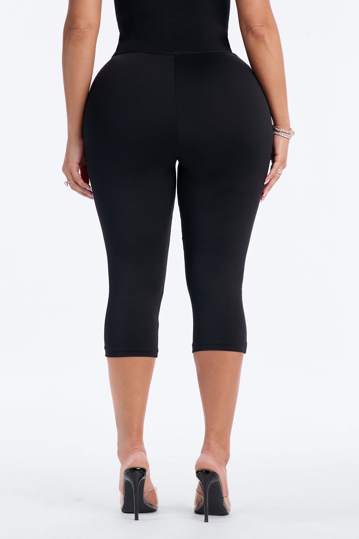 Contour Double Lined Tie Waist Capri - Black