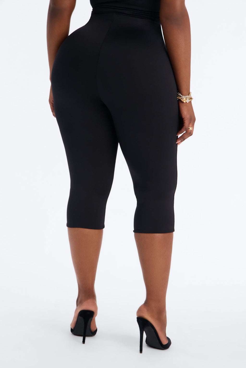 Contour Double Lined Tie Waist Capri - Black