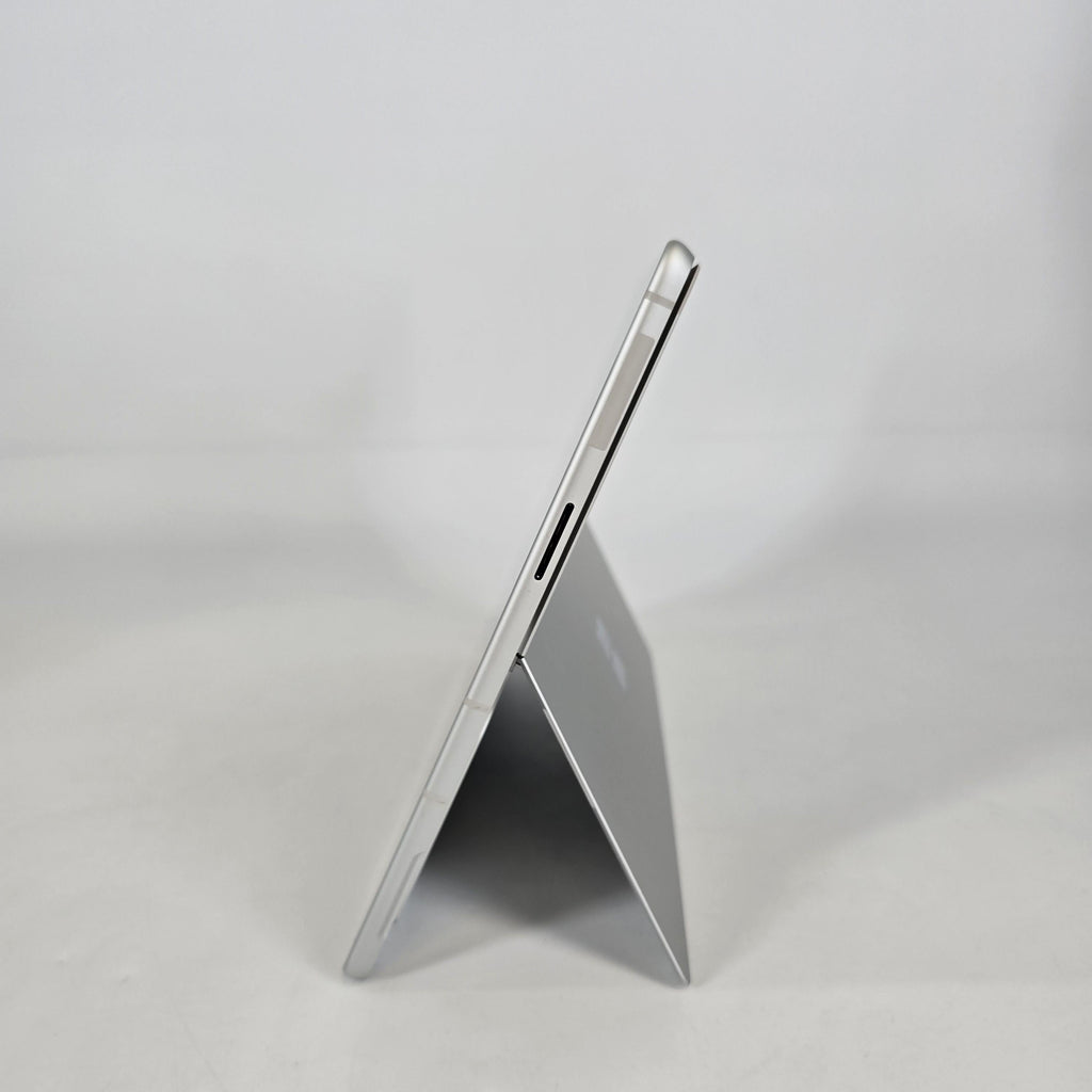 Surface Pro 9 13 Platinum Unlocked 3.0 GHz Microsoft SQ3 Processor 8GB RAM 256GB Solid State Drive