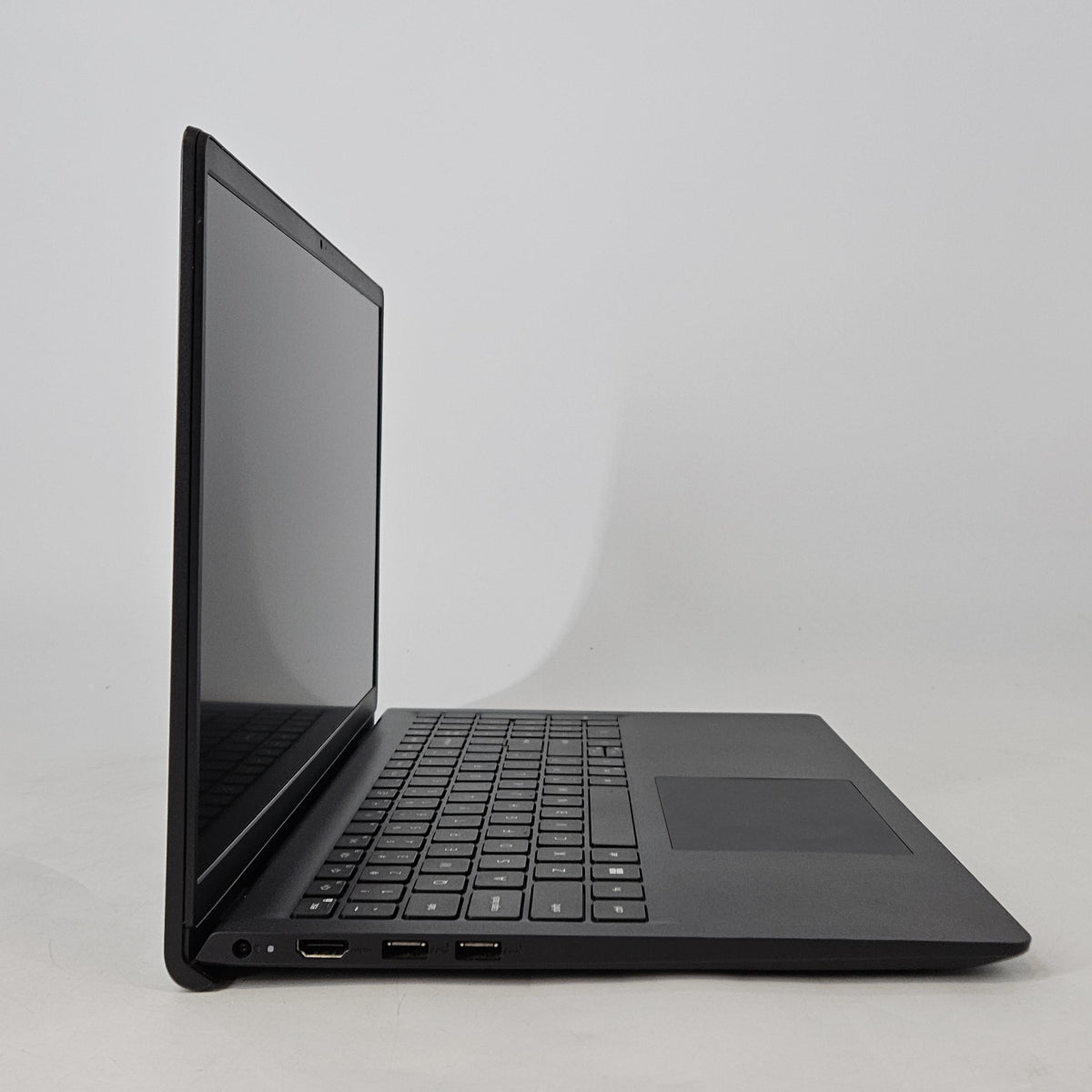 Inspiron 3520 15.6 Black 1.7 GHz Intel Core i7 12th Gen. 16GB RAM 1TB Solid State Drive