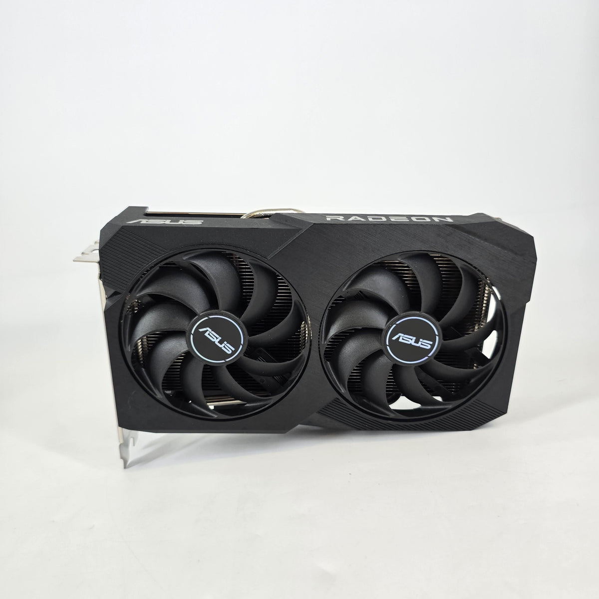 AMD Radeon RX 7600 8GB RAM