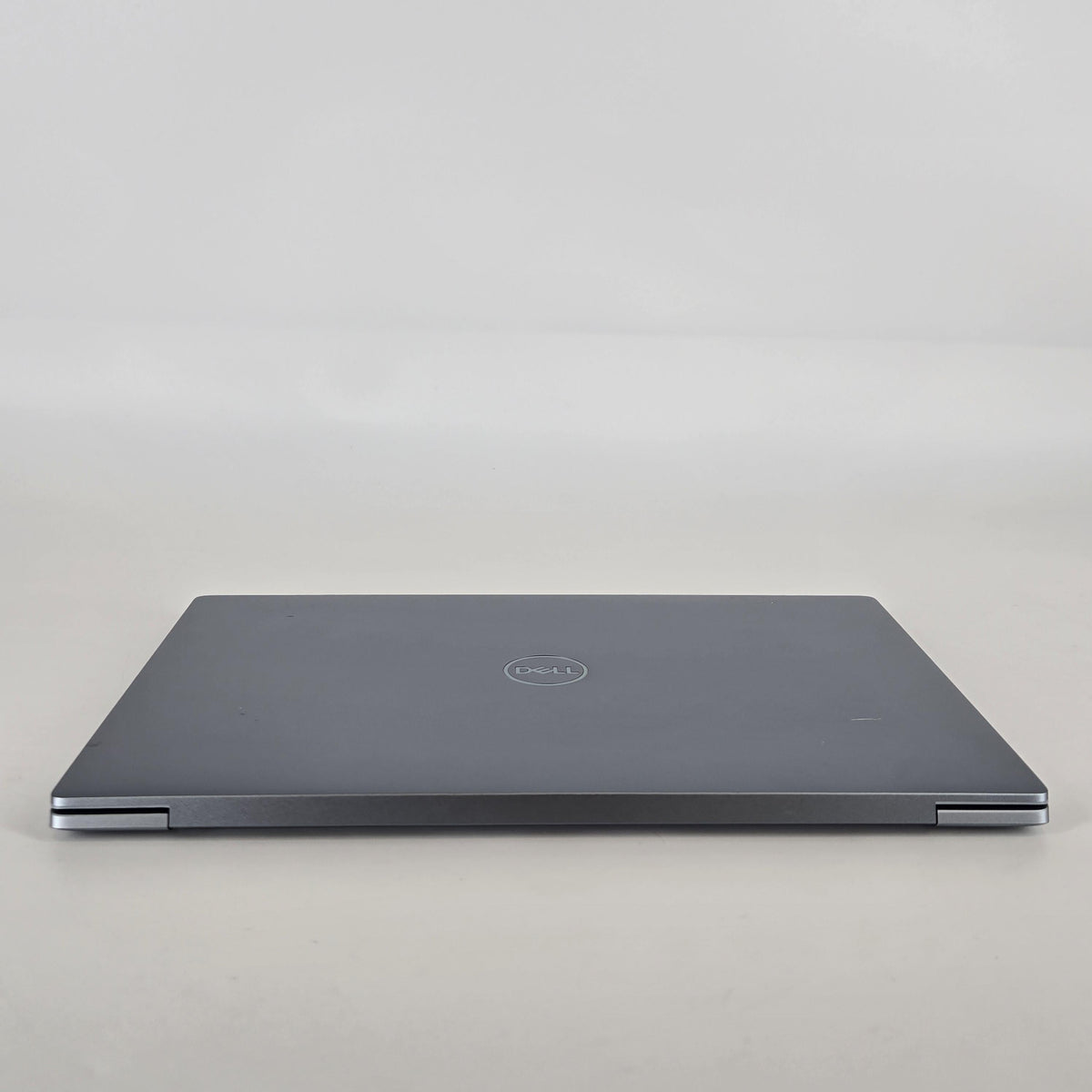 XPS 13 9315 Blue 1.1 GHz Intel Core i7 12th Gen. 32GB RAM 1TB Solid State Drive