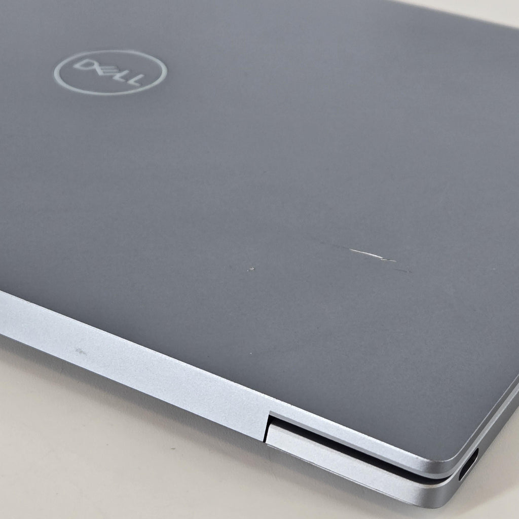XPS 13 9315 Blue 1.1 GHz Intel Core i7 12th Gen. 32GB RAM 1TB Solid State Drive