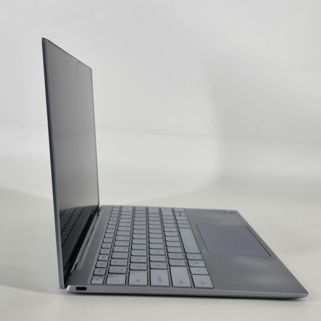 XPS 13 9315 Blue 1.1 GHz Intel Core i7 12th Gen. 32GB RAM 1TB Solid State Drive