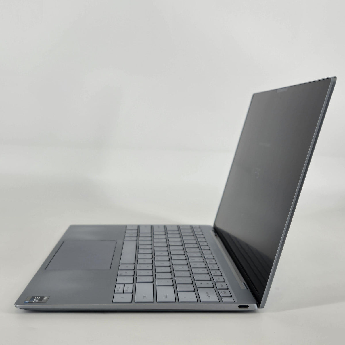 XPS 13 9315 Blue 1.1 GHz Intel Core i7 12th Gen. 32GB RAM 1TB Solid State Drive
