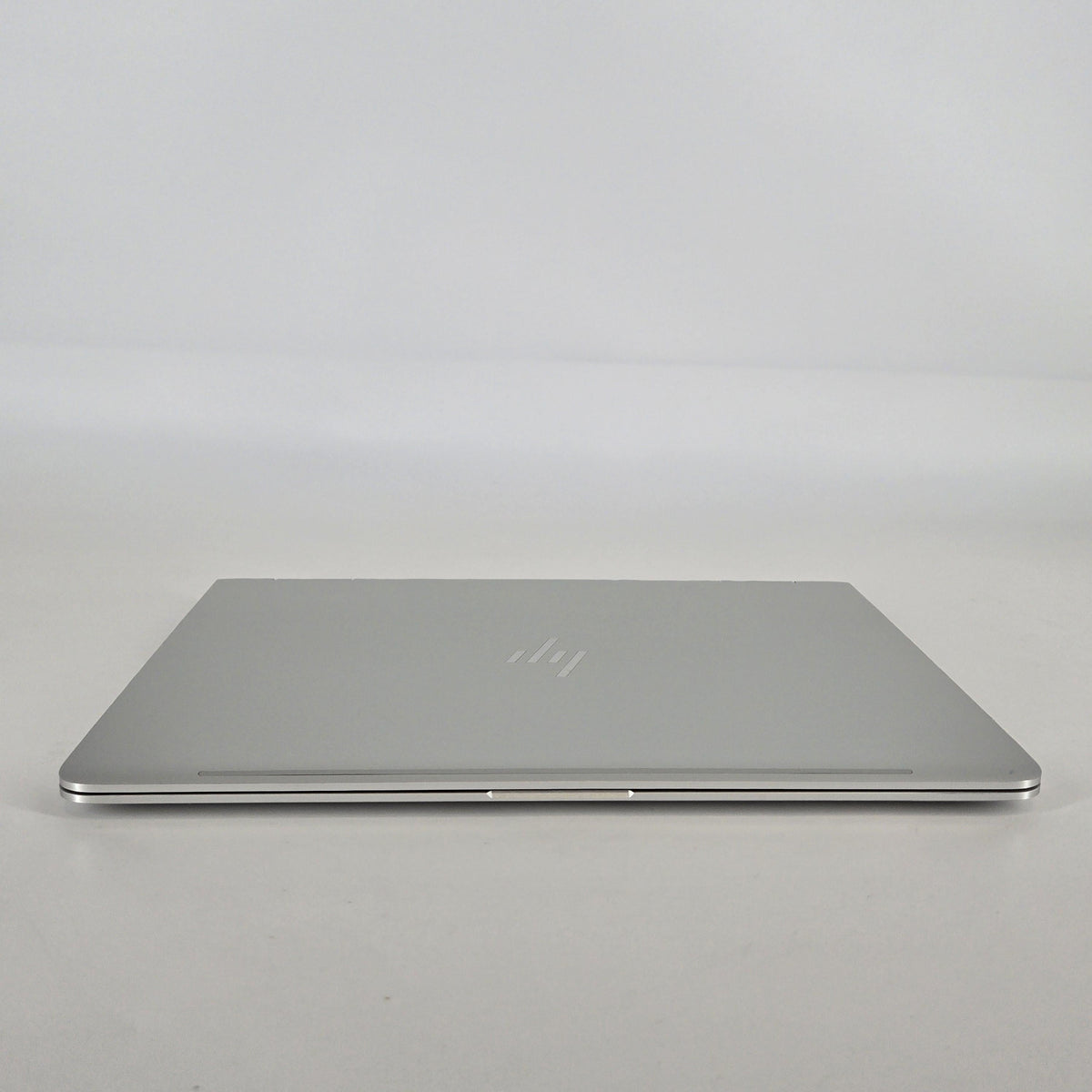 HP Spectre 13 x360 Silver 2.7 GHz Intel Core i7 7th Gen. 16GB RAM 512GB Solid State Drive