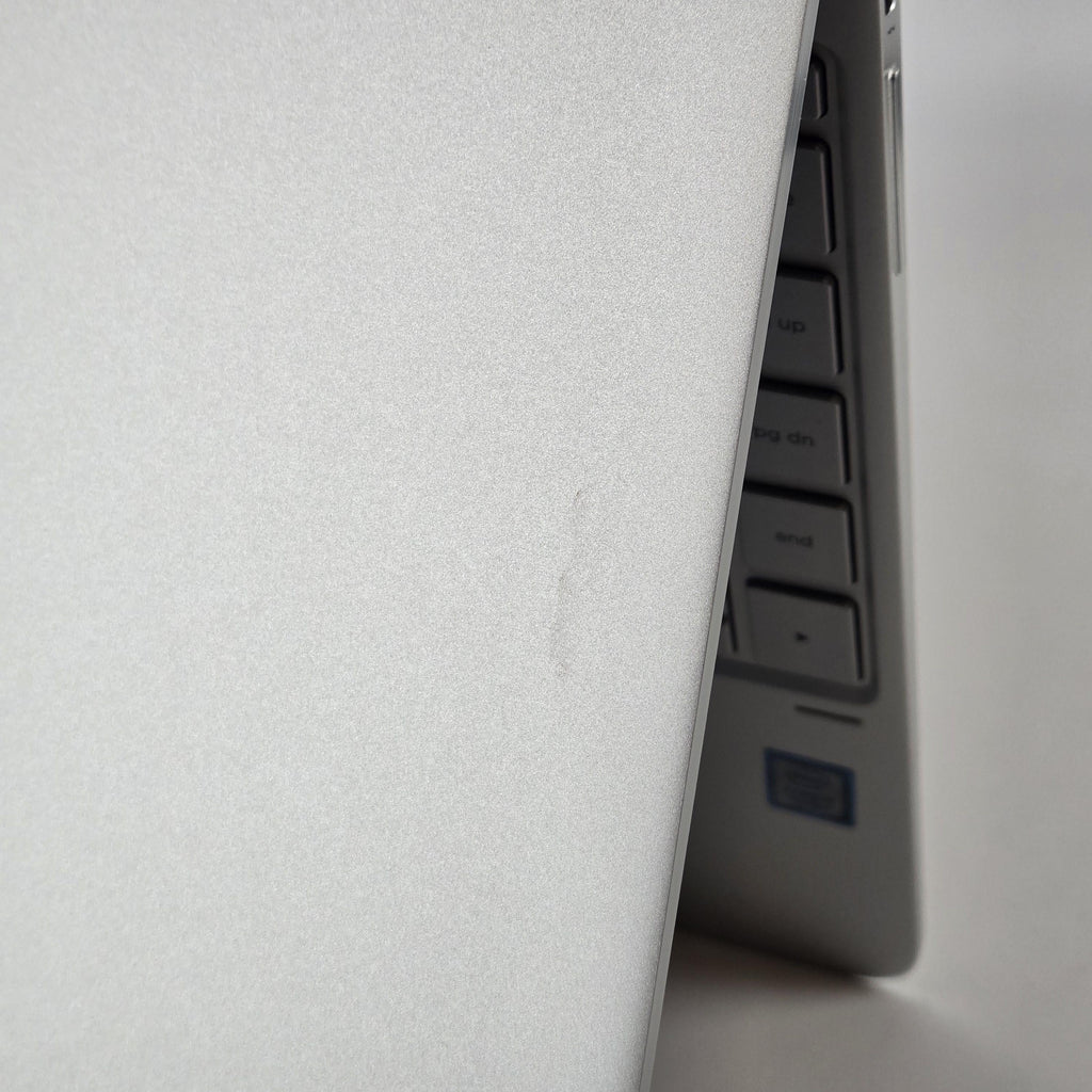 HP Spectre 13 x360 Silver 2.7 GHz Intel Core i7 7th Gen. 16GB RAM 512GB Solid State Drive
