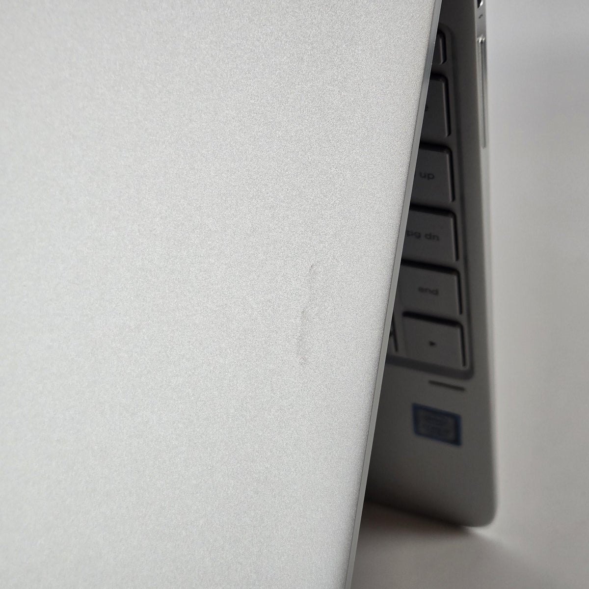 HP Spectre 13 x360 Silver 2.7 GHz Intel Core i7 7th Gen. 16GB RAM 512GB Solid State Drive