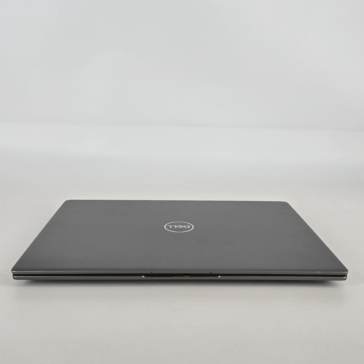 Dell Latitude 7440 14 Gray 1.8 GHz Intel Core i7 13th Gen. 32GB RAM 512GB Solid State Drive