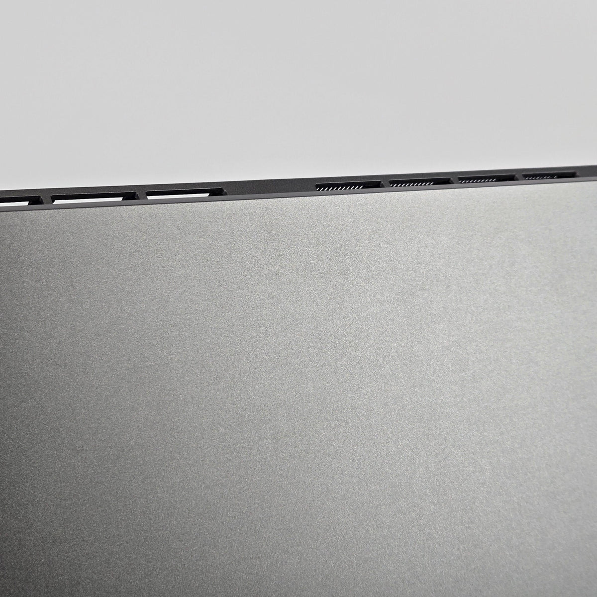 Dell Latitude 7440 14 Gray 1.8 GHz Intel Core i7 13th Gen. 32GB RAM 512GB Solid State Drive