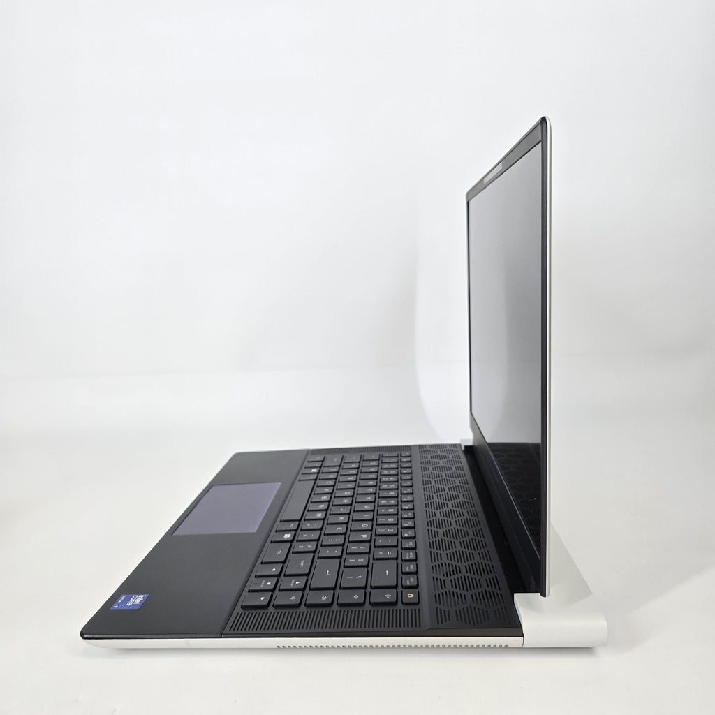Dell Alienware X16 R2 Silver 2.3 GHz Intel Core Ultra 9 32GB RAM 1TB Solid State Drive NVIDIA GeForce RTX 4080 12 GB