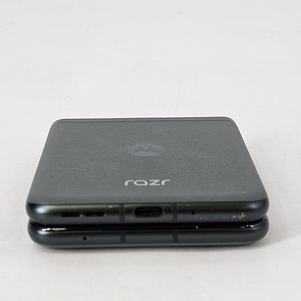 Motorola Razr (2023) 8GB RAM 128GB Green (GSM Unlocked)