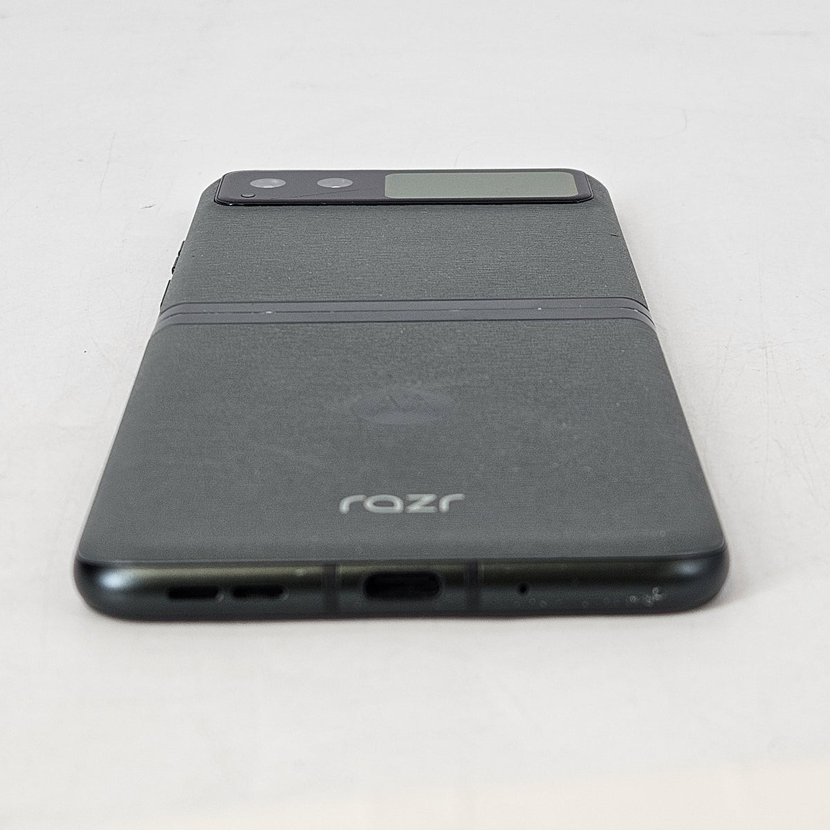 Motorola Razr (2023) 8GB RAM 128GB Green (GSM Unlocked)