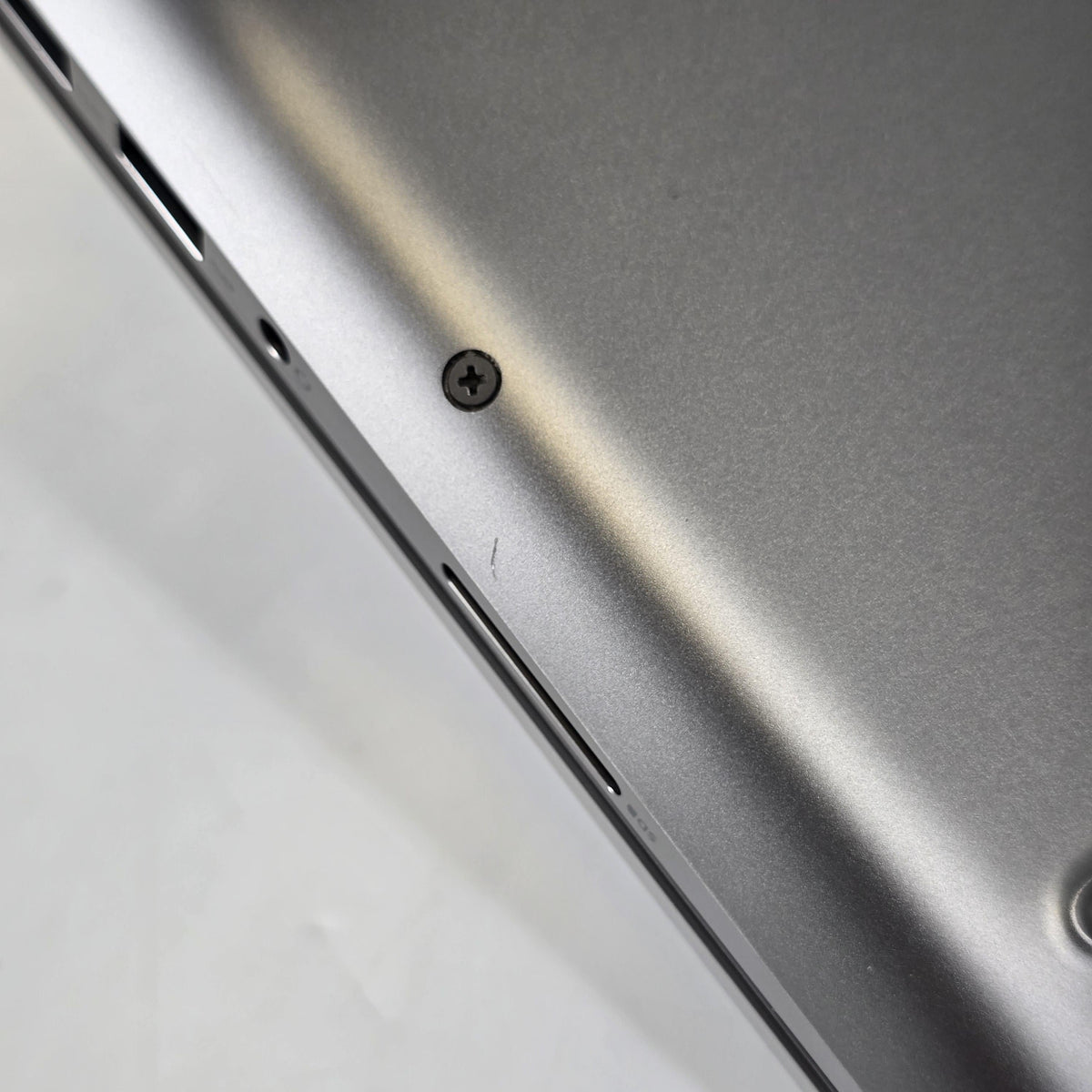 Dell Precision 7750 17.3 Gray 2.4 GHz Intel Core i9 10th Gen. 64GB RAM 1TB Solid State Drive NVIDIA Quadro RTX 5000 16 GB