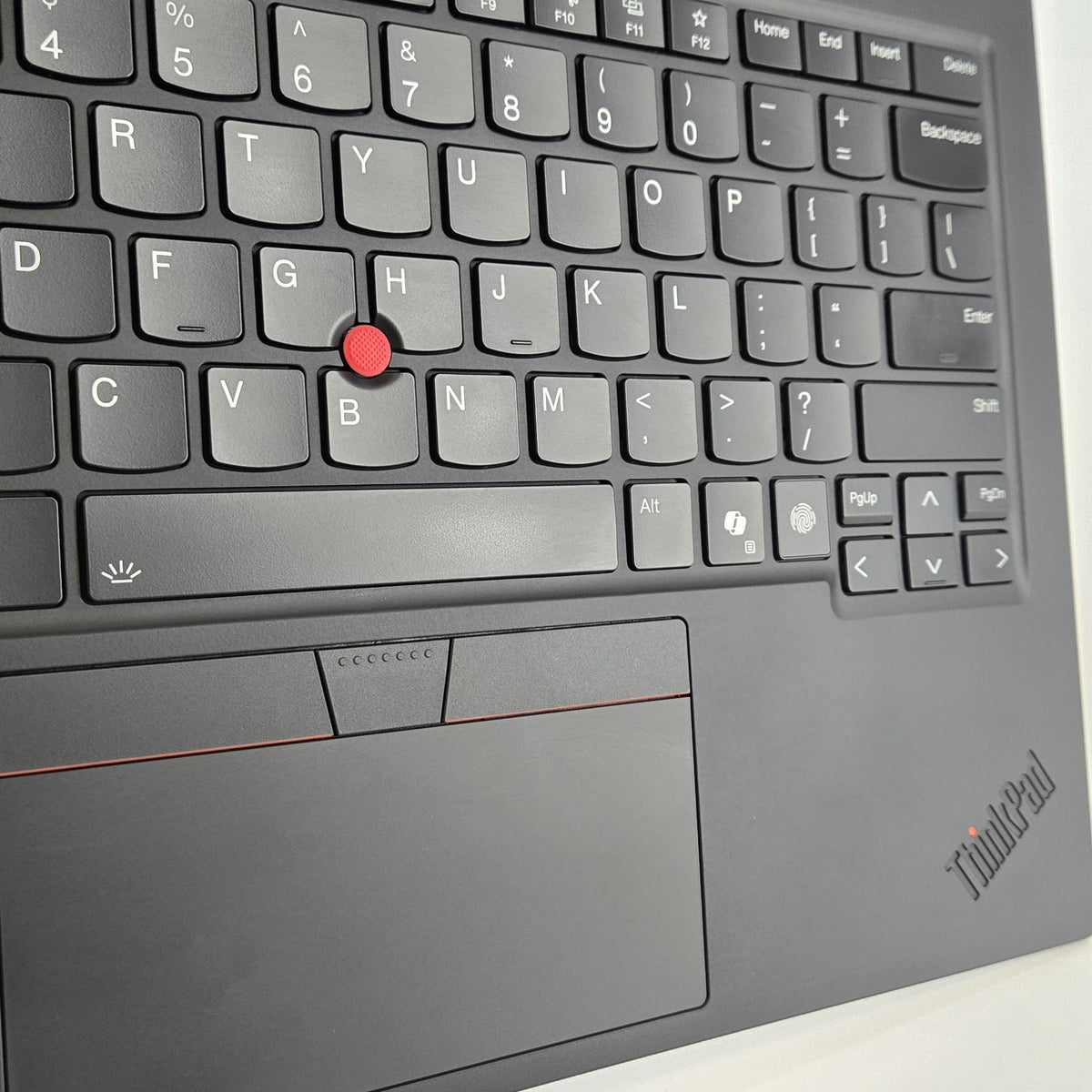 Lenovo ThinkPad X1 Carbon Gen 13 14 Black 2.0 GHz Intel Core Ultra 7 Series 2 32GB RAM 512GB Solid State Drive