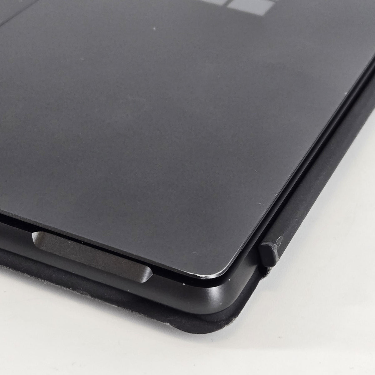 Microsoft Surface Pro 11 13 Black WiFi 3.4 GHz Qualcomm Snapdragon X Elite 16GB RAM 512GB Solid State Drive