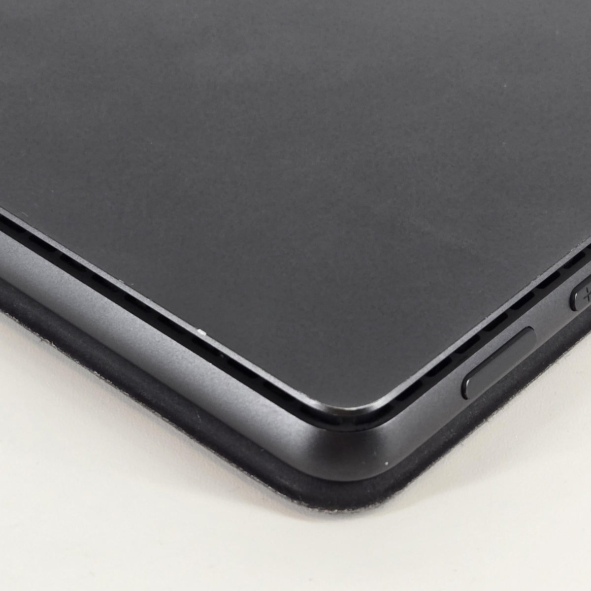 Microsoft Surface Pro 11 13 Black WiFi 3.4 GHz Qualcomm Snapdragon X Elite 16GB RAM 512GB Solid State Drive