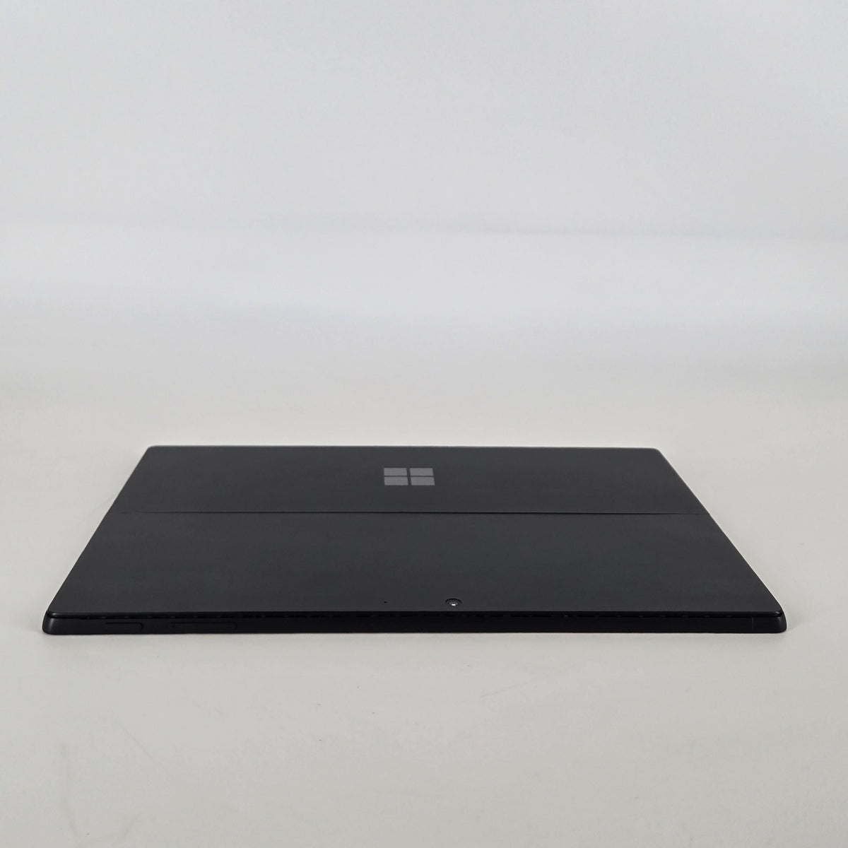 Microsoft Surface Pro 7 Plus 12.3 Black WiFi 2.8 GHz Intel Core i7 11th Gen. 16GB RAM 256GB Solid State Drive