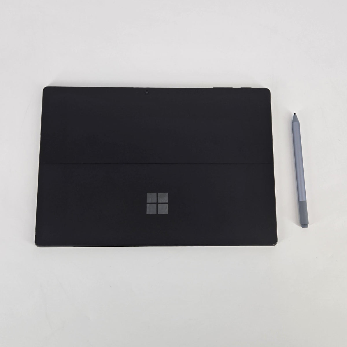Microsoft Surface Pro 7 Plus 12.3 Black WiFi 2.8 GHz Intel Core i7 11th Gen. 16GB RAM 256GB Solid State Drive