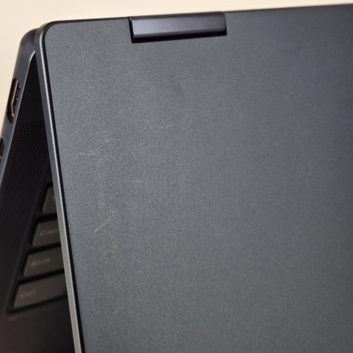 Lenovo IdeaPad 5i (2-in-1) 14 Cosmic Blue 1.5 GHz Intel Core Ultra 5 Series 2 8GB RAM 256GB Solid State Drive