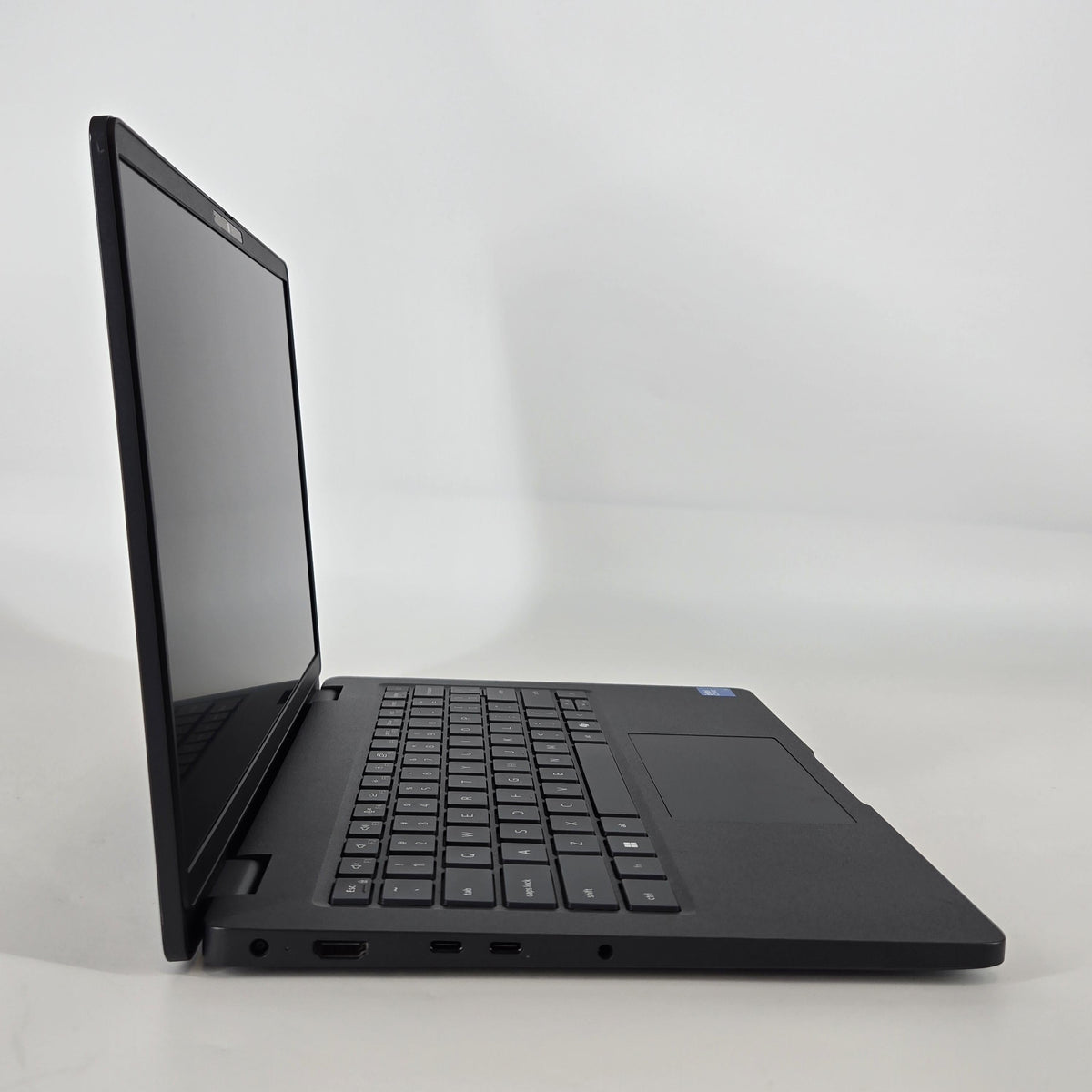 Dell Pro 14 PC14250 Magnetite 1.4 GHz Intel Core 5 16GB RAM 256GB Solid State Drive