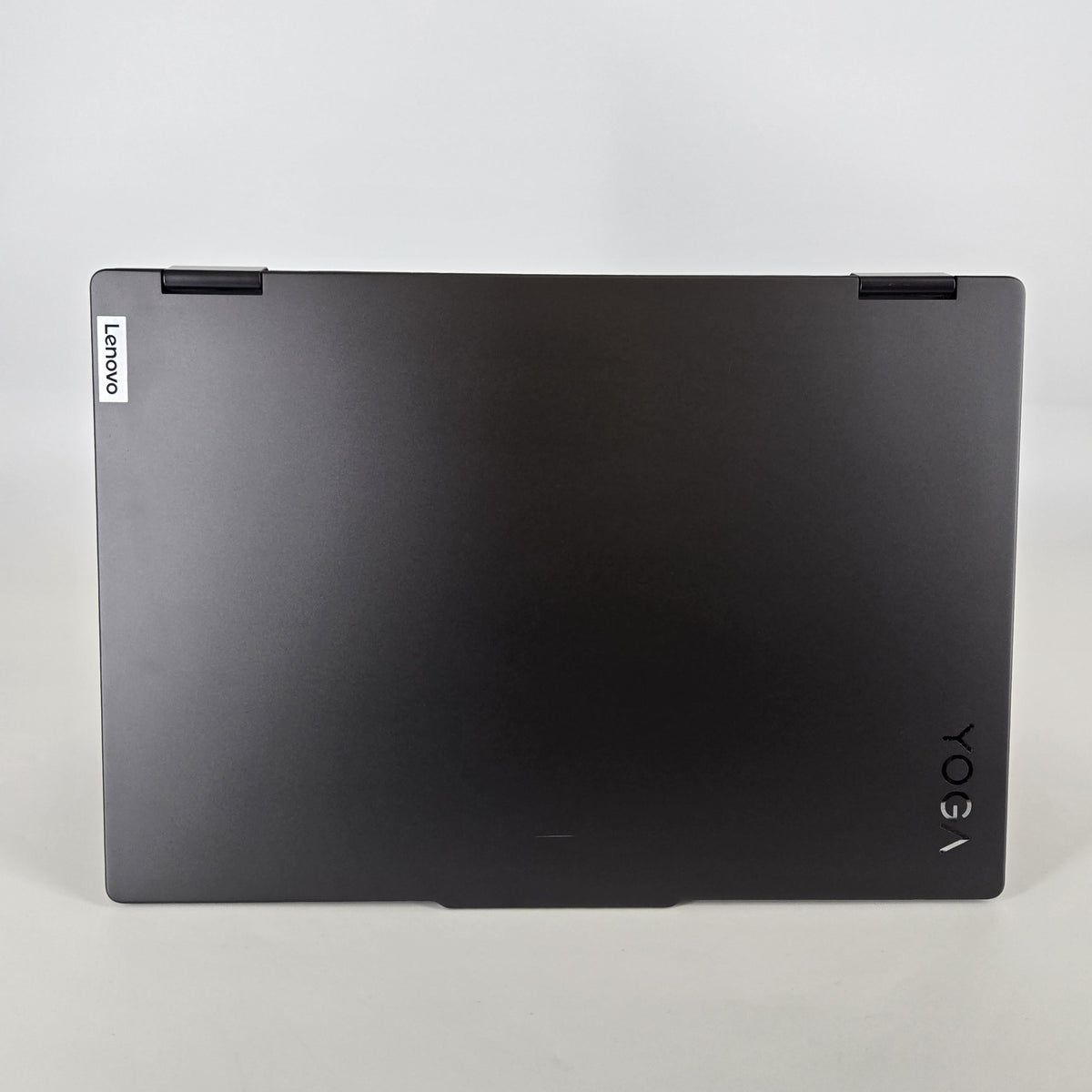 Lenovo Yoga 7i 16 Gray 1.9 GHz Intel Core i5 13th Gen. 16GB RAM 512GB Solid State Drive