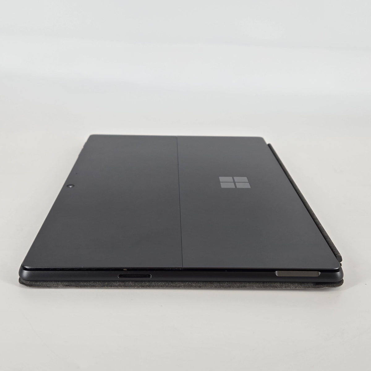 Microsoft Surface Pro 11 13 Black WiFi 3.4 GHz Qualcomm Snapdragon X Elite 64GB RAM 1TB Solid State Drive