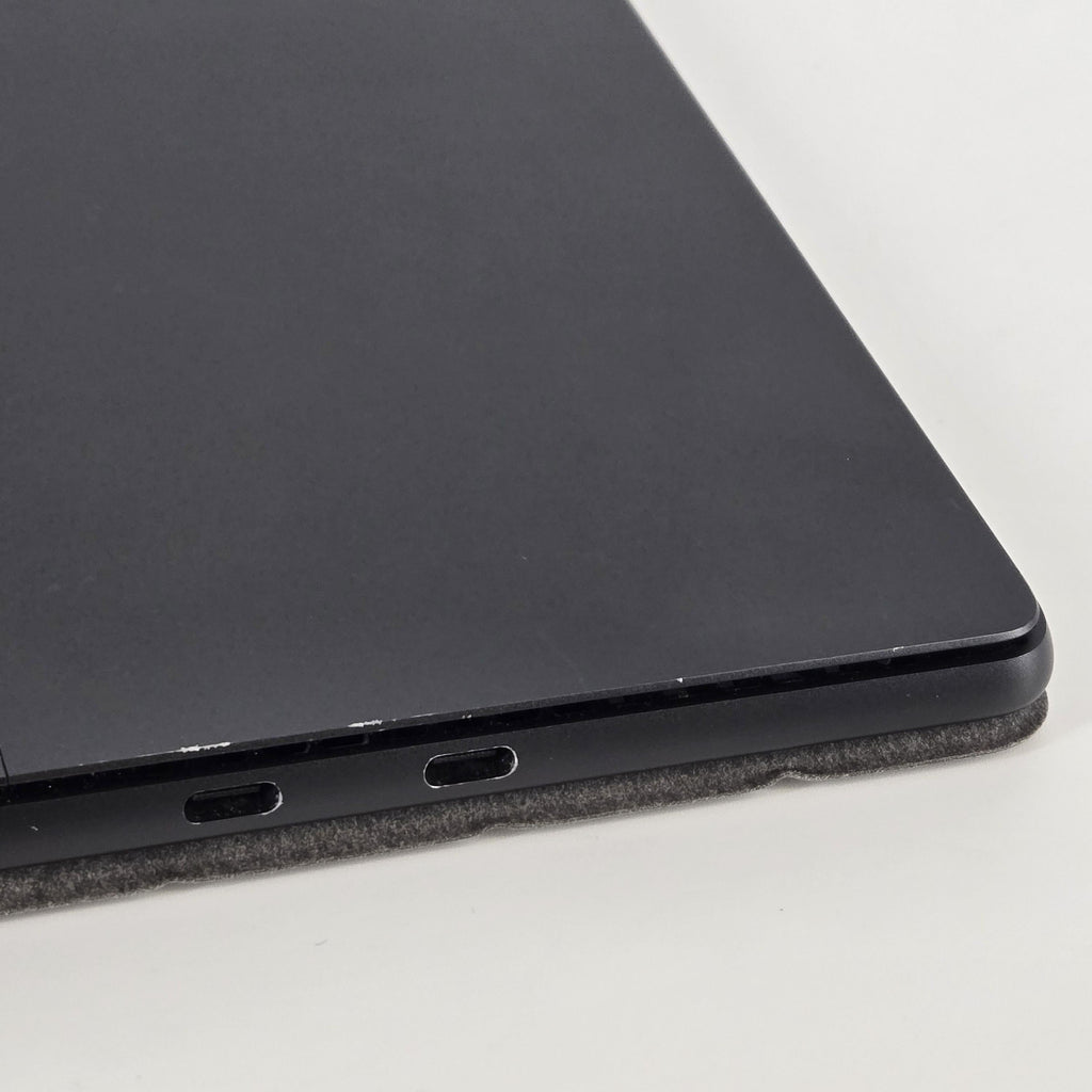Microsoft Surface Pro 11 13 Black WiFi 3.4 GHz Qualcomm Snapdragon X Elite 64GB RAM 1TB Solid State Drive