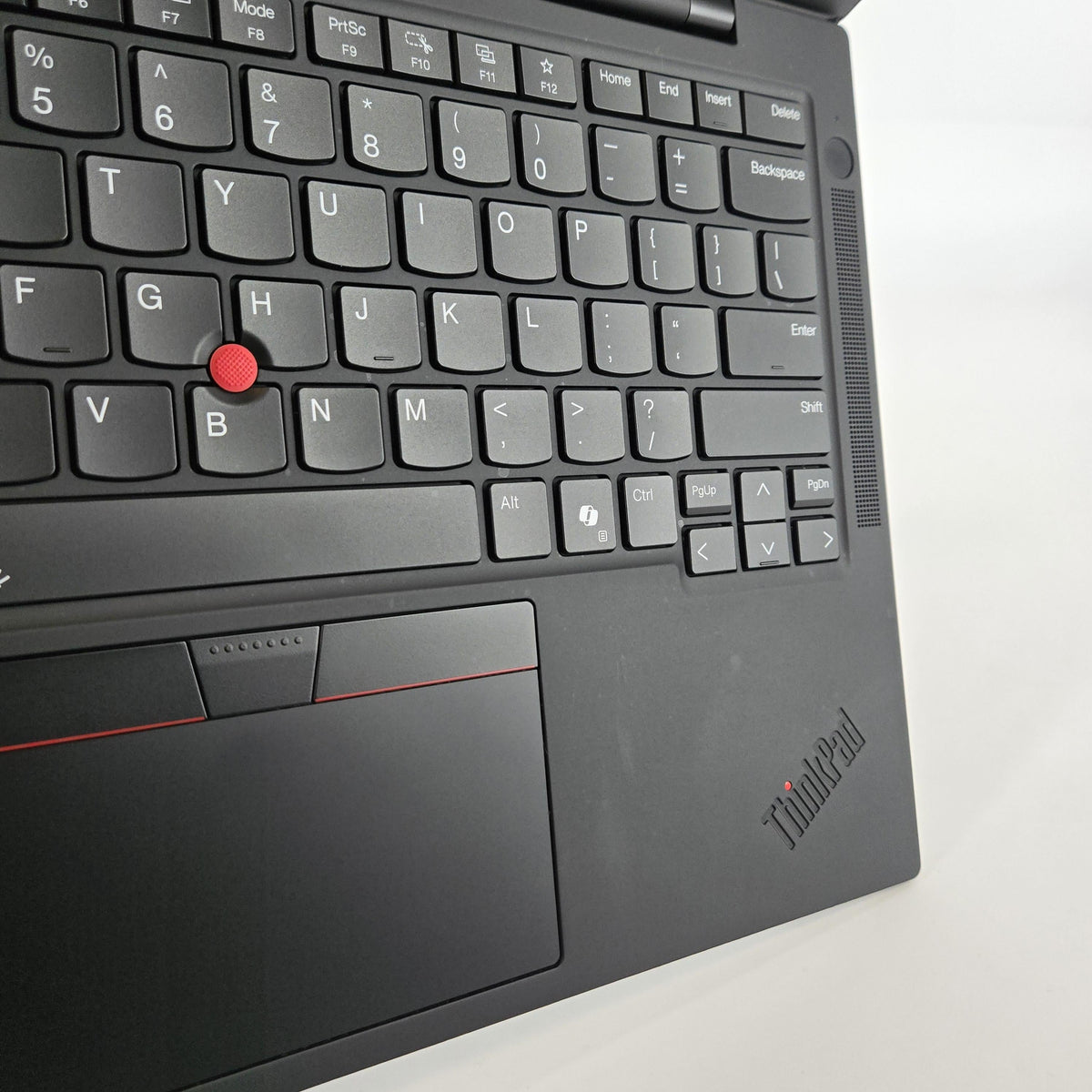 Lenovo ThinkPad T14s Gen 5 Black 1.7 GHz Intel Core Ultra 7 32GB RAM 1TB Solid State Drive