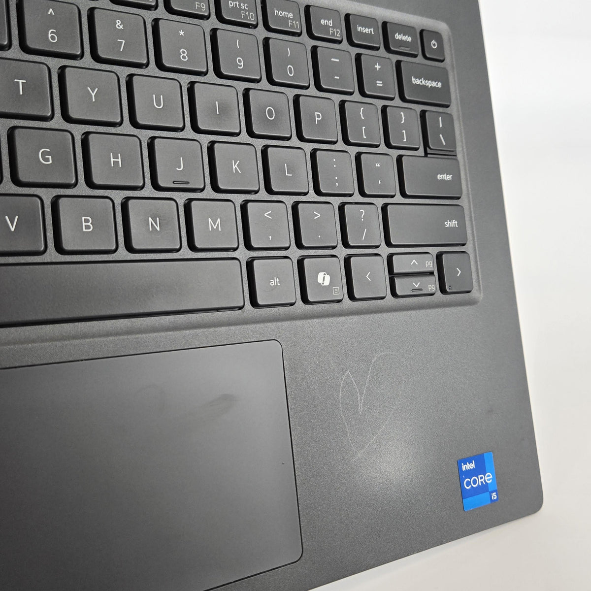 Dell Latitude 3450 14 Black 1.3 GHz Intel Core i5 13th Gen. 8GB RAM 256GB Solid State Drive