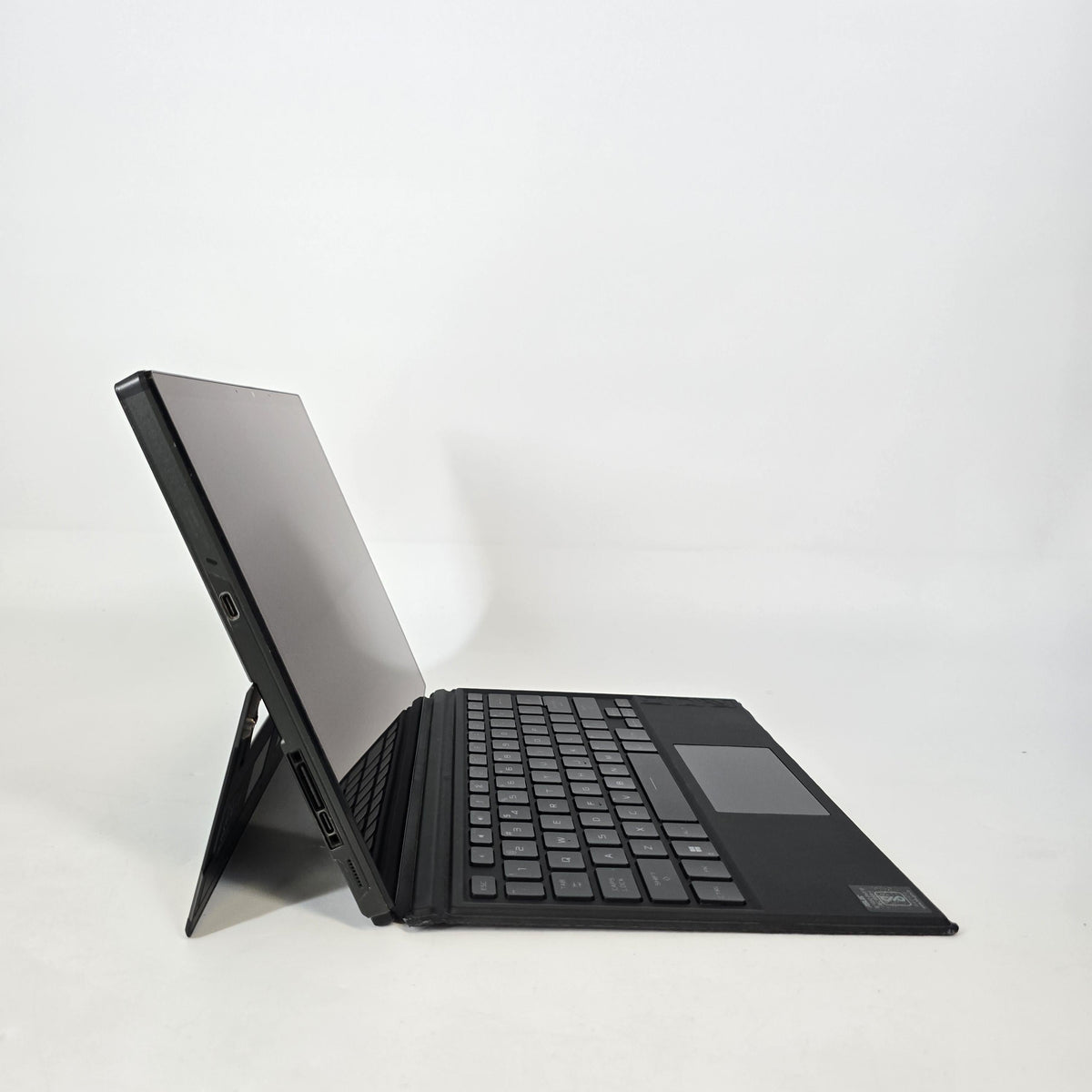 Asus ROG Flow Z13 GZ301 13.4 Black 2.5 GHz Intel Core i9 12th Gen. 16GB RAM 1TB Solid State Drive NVIDIA GeForce RTX 3050 Ti 4 GB
