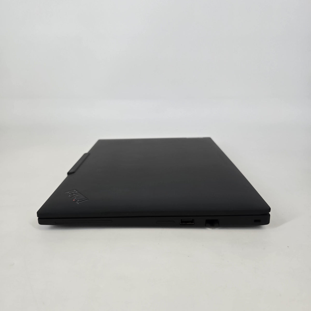 Lenovo ThinkPad T14 Gen 5 Black 3.3 GHz AMD Ryzen 7 Pro 8840U 16GB RAM 512GB Solid State Drive