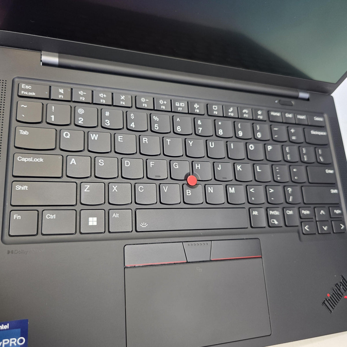 Lenovo ThinkPad X1 Carbon Gen 11 14 Black 1.8 GHz Intel Core i7 13th Gen. 32GB RAM 2TB Solid State Drive