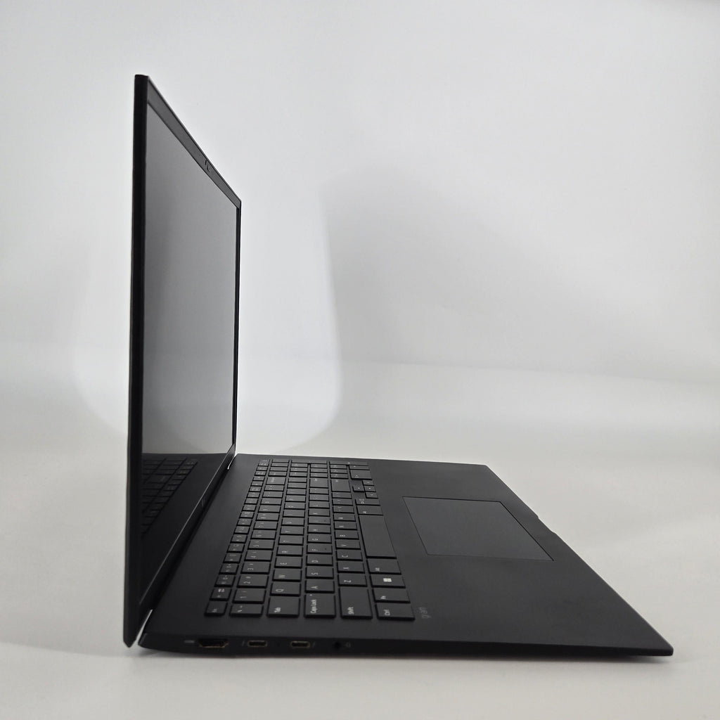 LG Gram 17 Black 2.1 GHz Intel Core i7 12th Gen. 16GB RAM 1TB Solid State Drive