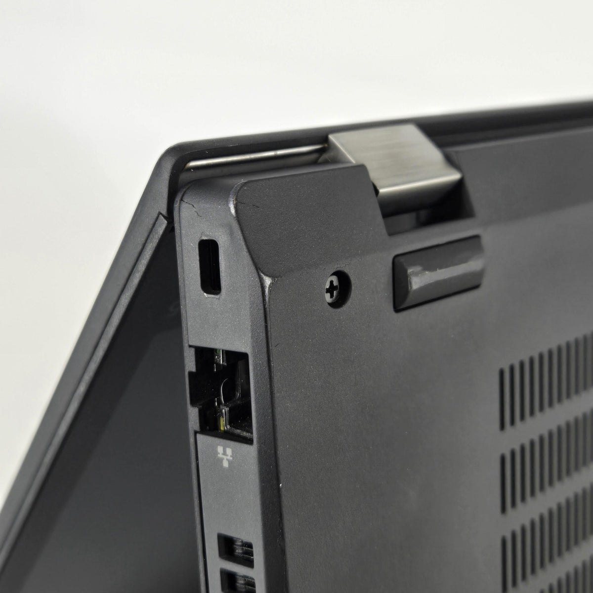 Lenovo ThinkPad T15 Gen 2 Black 2.8 GHz Intel Core i7 11th Gen. 16GB RAM 512GB Solid State Drive