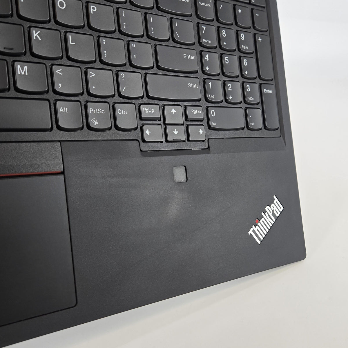 Lenovo ThinkPad P15 Gen 1 Black 2.6 GHz Intel Core i7 10th Gen. 32GB RAM 512GB Solid State Drive NVIDIA Quadro T2000 4 GB