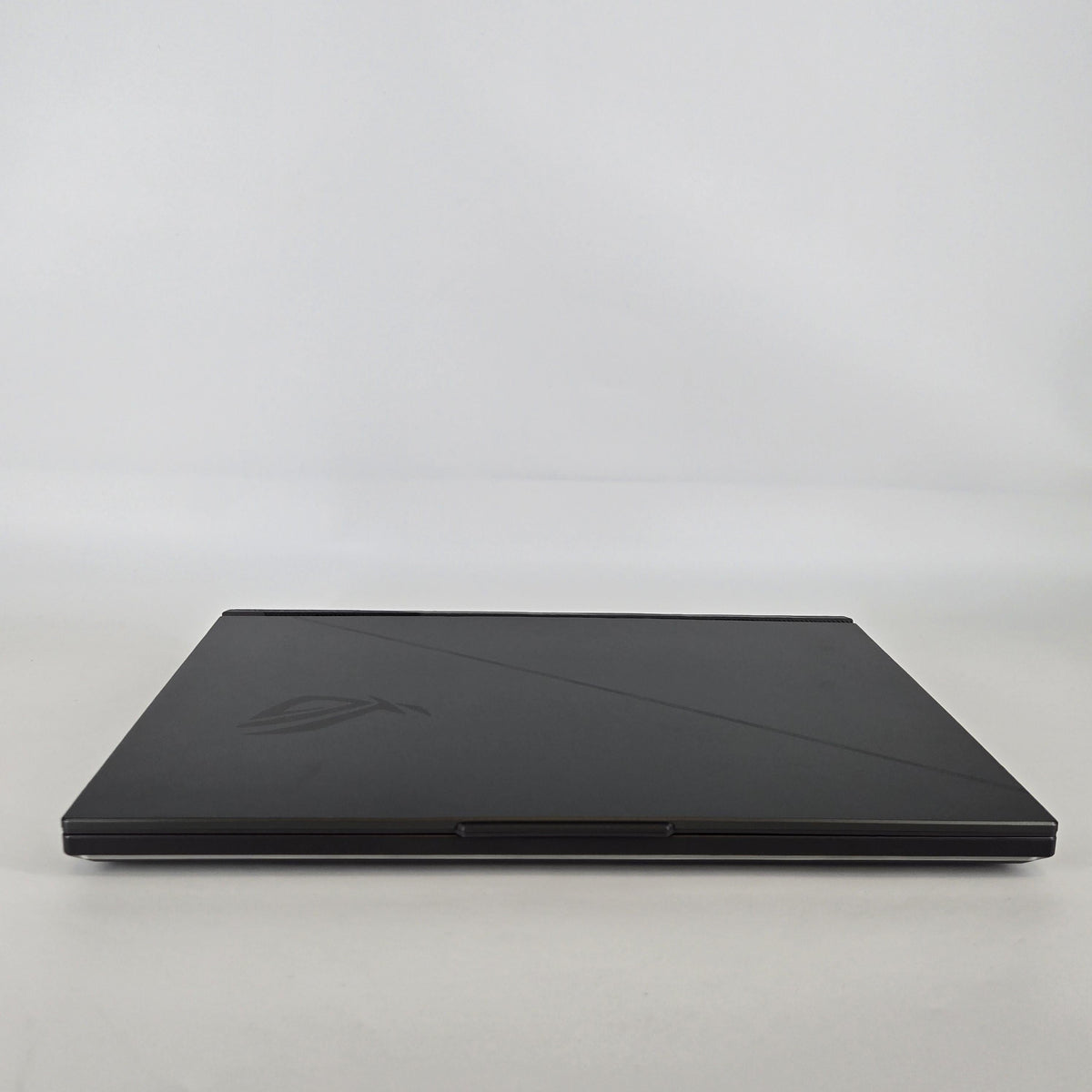 ROG Strix G18 G814 18 Gray 2.2 GHz Intel Core i9 14th Gen. 32GB RAM 2TB Solid State Drive NVIDIA GeForce RTX 4080 12 GB
