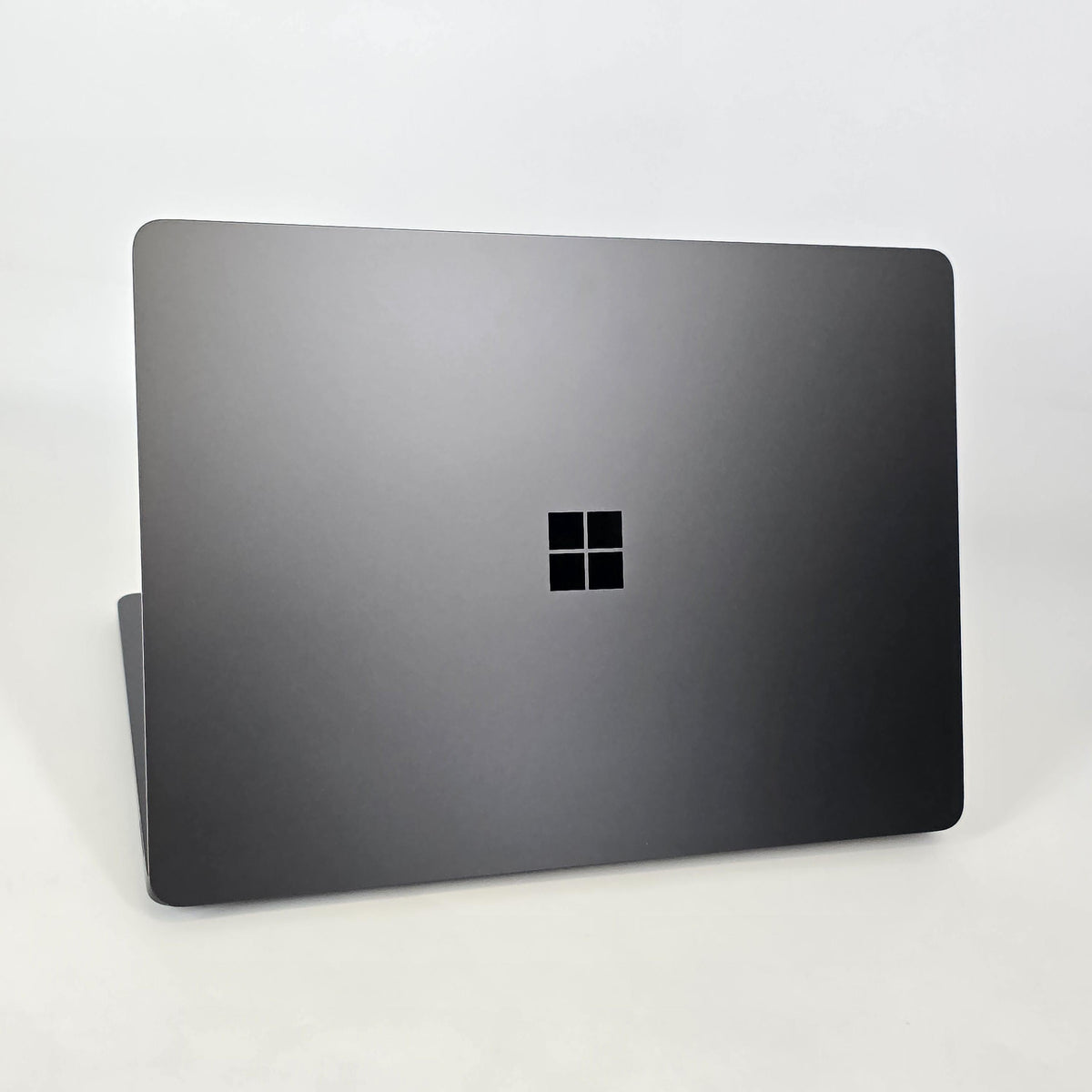 Surface Laptop 7 13.8 Black WiFi 3.4 GHz Qualcomm Snapdragon X Plus 16GB RAM 512GB Solid State Drive
