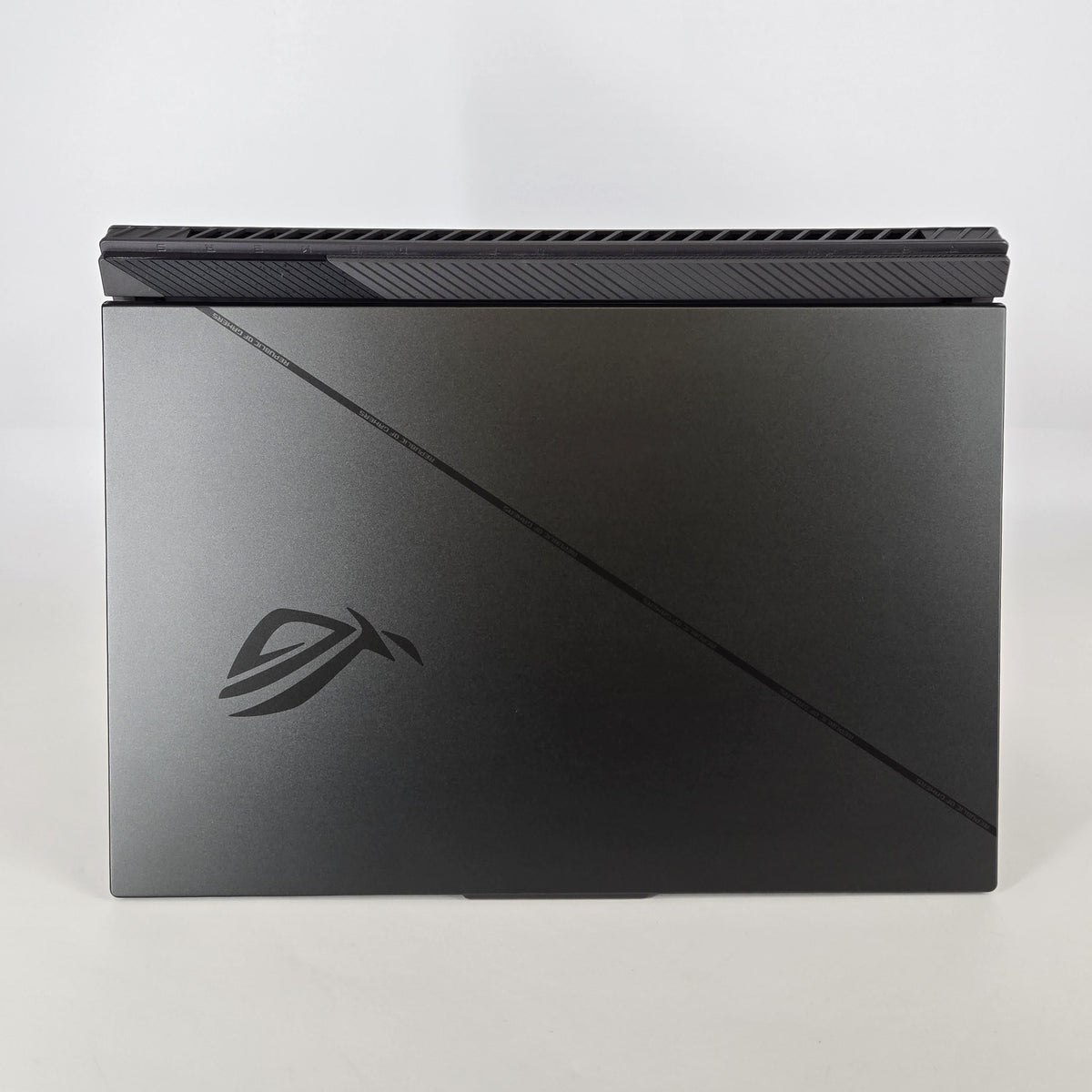 ROG Strix G18 G814 18 Gray 2.2 GHz Intel Core i9 14th Gen. 32GB RAM 2TB Solid State Drive NVIDIA GeForce RTX 4080 12 GB