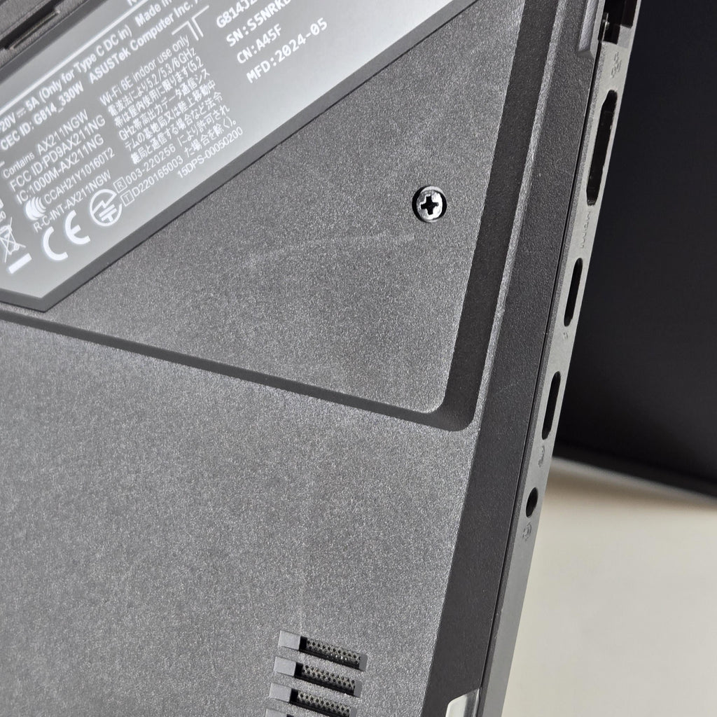 ROG Strix G18 G814 18 Gray 2.2 GHz Intel Core i9 14th Gen. 32GB RAM 2TB Solid State Drive NVIDIA GeForce RTX 4080 12 GB