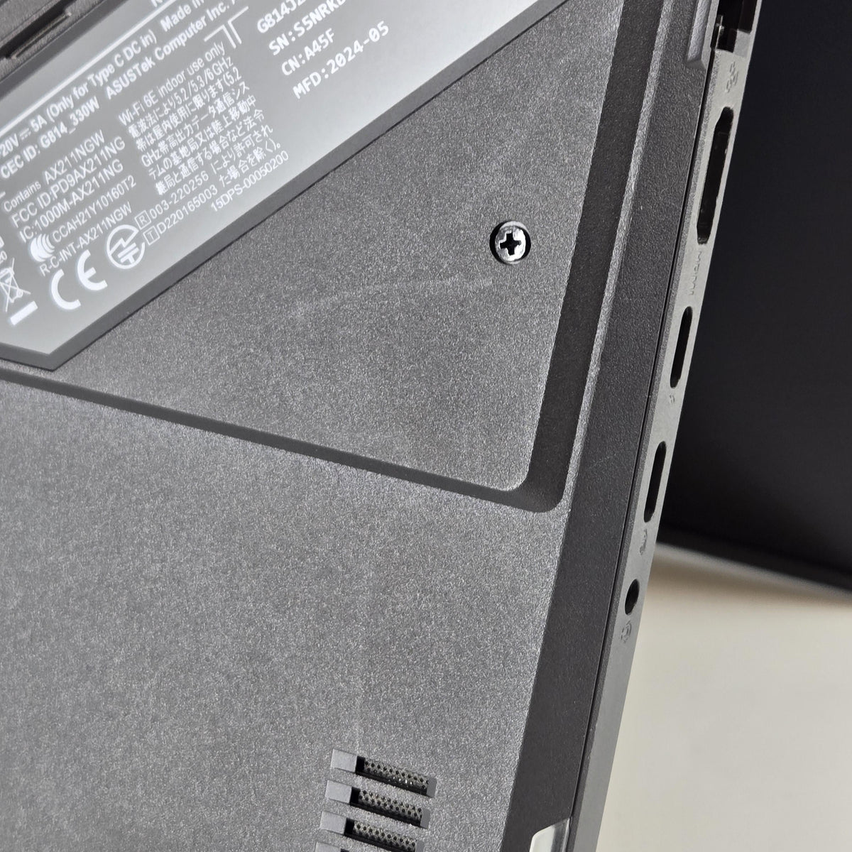 ROG Strix G18 G814 18 Gray 2.2 GHz Intel Core i9 14th Gen. 32GB RAM 2TB Solid State Drive NVIDIA GeForce RTX 4080 12 GB