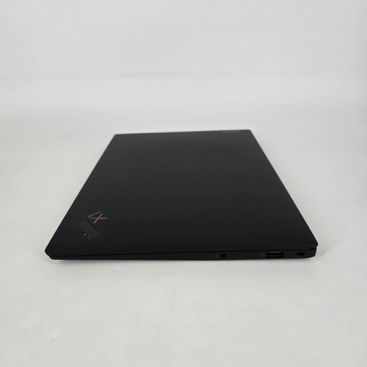 Lenovo ThinkPad X1 Carbon Gen 11 14 Black 1.9 GHz Intel Core i7 13th Gen. 32GB RAM 512GB Solid State Drive