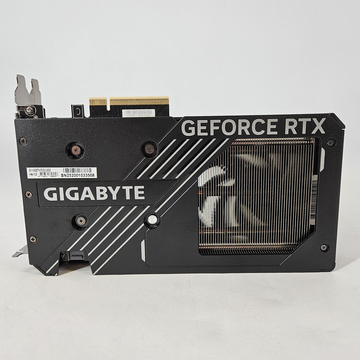 NVIDIA GeForce RTX 5060 Ti 8GB RAM