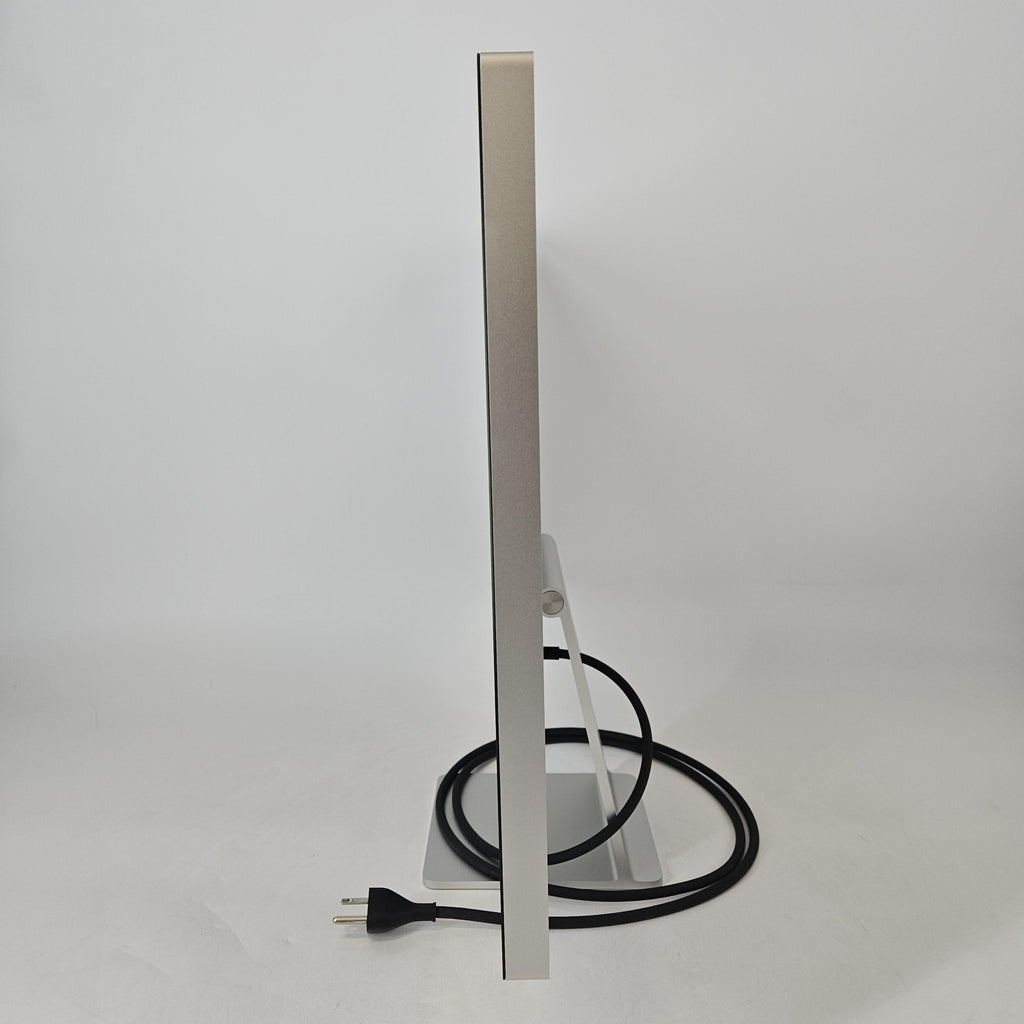 Apple Studio Display 27in 2022 Silver