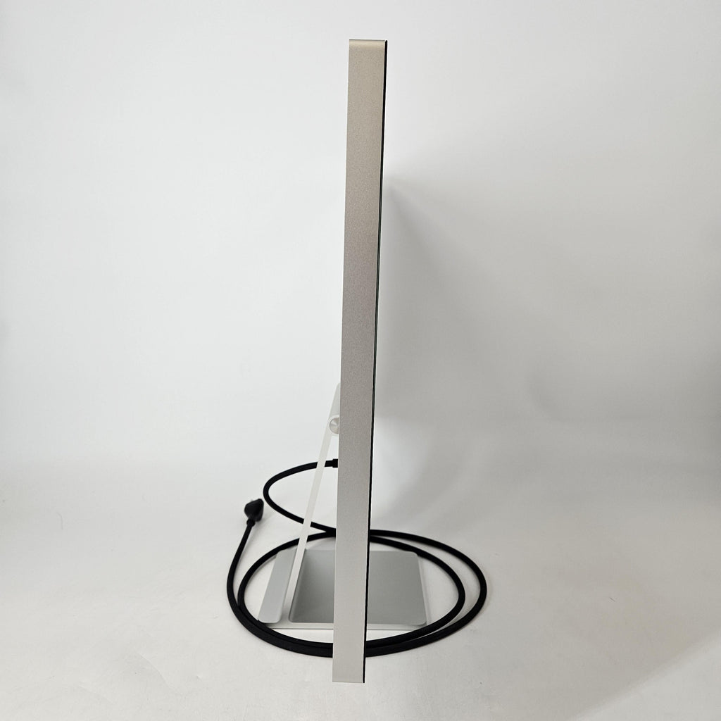 Apple Studio Display 27in 2022 Silver