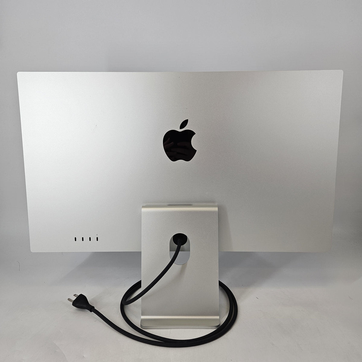 Apple Studio Display 27in 2022 Silver
