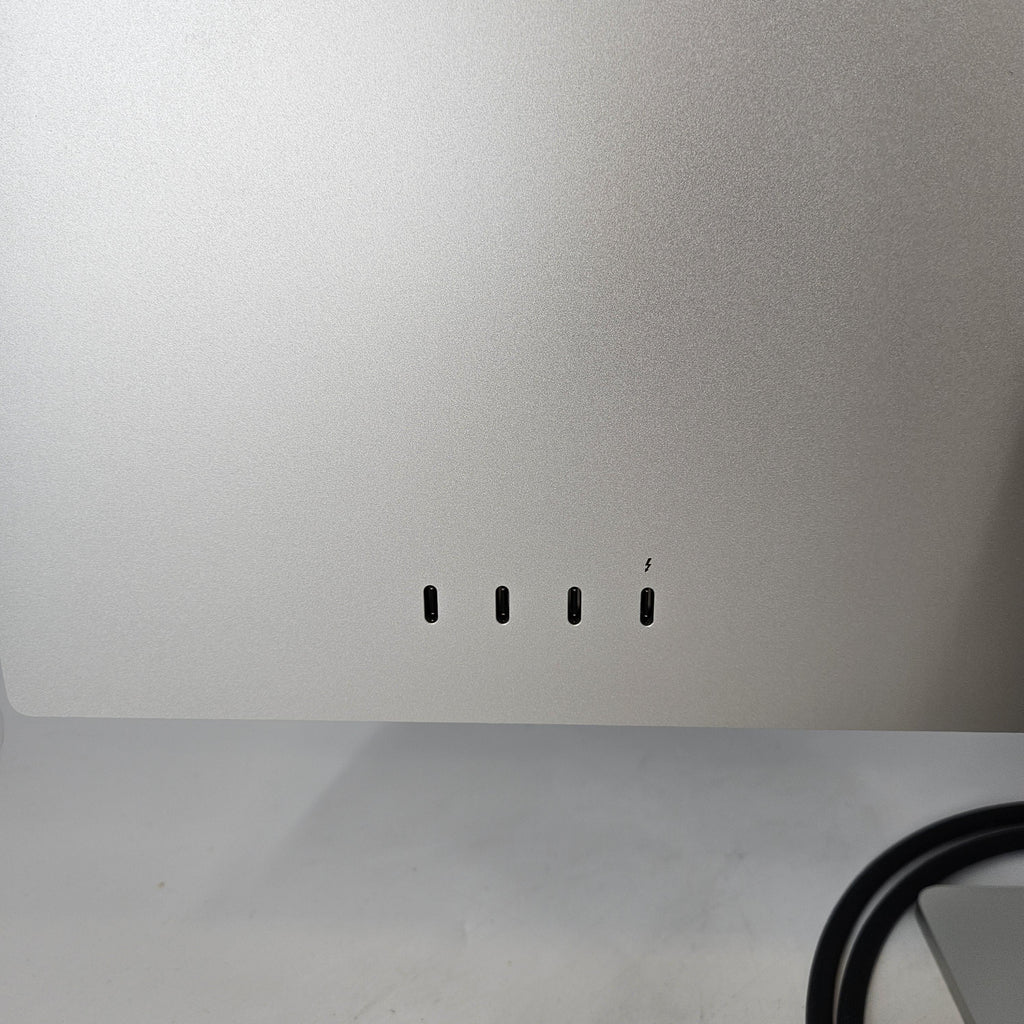 Apple Studio Display 27in 2022 Silver