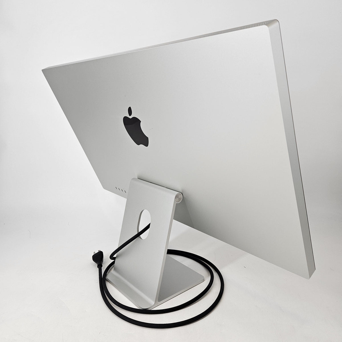 Apple Studio Display 27in 2022 Silver
