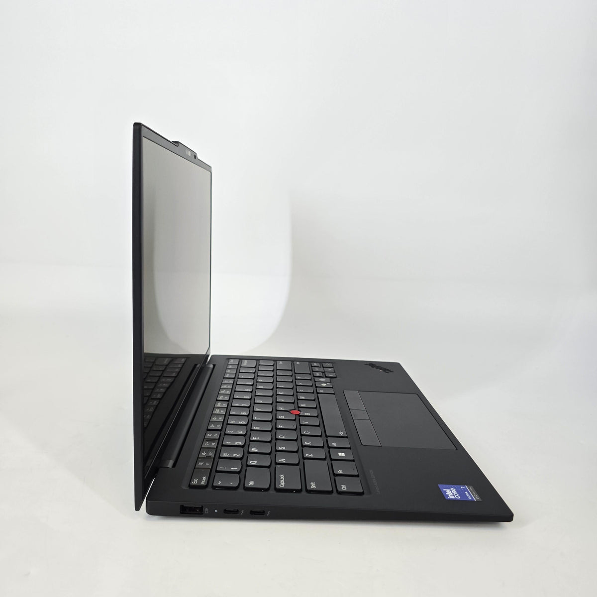 Lenovo ThinkPad X1 Carbon Gen 13 14 Black 2.2 GHz Intel Core Ultra 7 Series 2 32GB RAM 2TB Solid State Drive