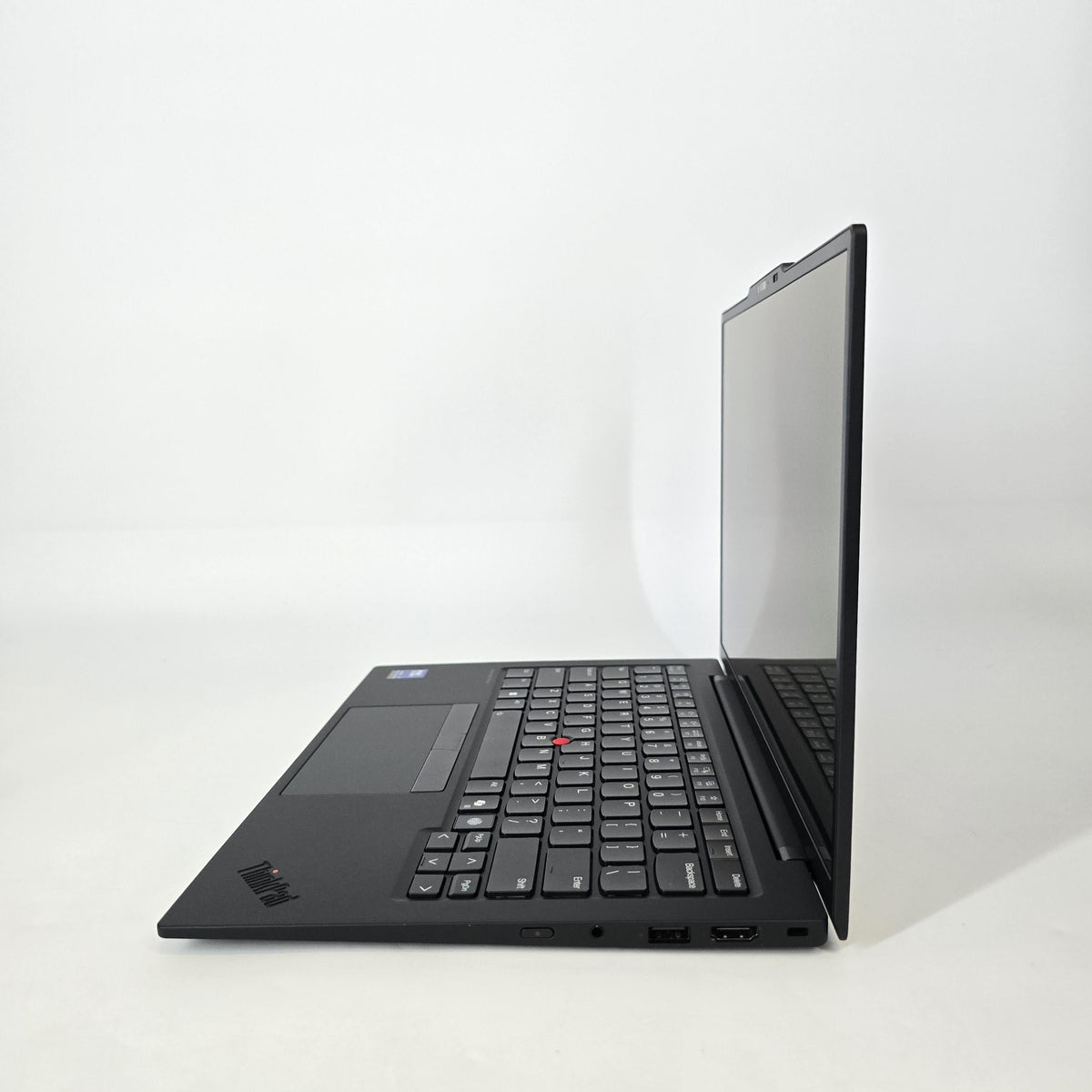 Lenovo ThinkPad X1 Carbon Gen 13 14 Black 2.2 GHz Intel Core Ultra 7 Series 2 32GB RAM 2TB Solid State Drive